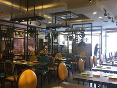 大堂-丛林狼非遗酱骨·现炒餐厅(人民路店)