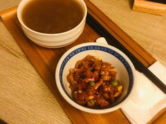 -西安大雁塔科技大学地铁站亚朵酒店