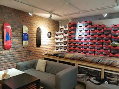 -聚点滑板SPOT SKATE(常熟路店)