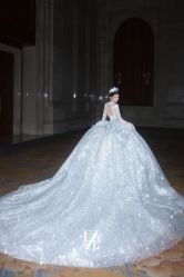 -Renee芮亦婚纱(原丽莎)
