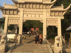 -灵岩山风景区