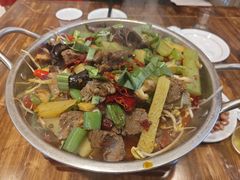 -乡土特色.冷锅鱼.牦牛肉汤锅