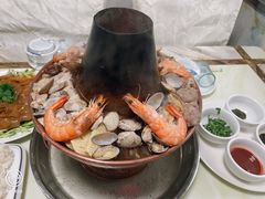 -一口猪海鲜浑锅·东北家常菜