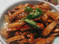 -聚友斋(陶瓷琉璃馆水晶街店)