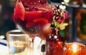 Spanish Red Fruit Wine