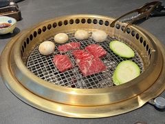 -铭牛烧肉·和牛海鲜自助(高新月牙湖店)