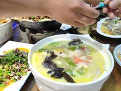 -宏利土菜馆(马山店)