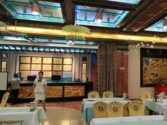 -鹊华居·地道鲁菜·海鲜·融合味(大明湖店)