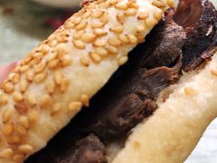 烧饼夹肉-永盛斋小吃(故宫店)
