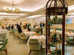 -The Diamond Jubilee Tea Salon at Fortnum & Mason