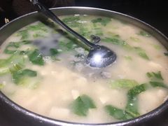 牡蛎豆腐汤-95号酱骨·一块豆腐(展春园西路店)