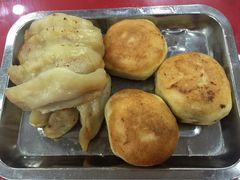 牛肉锅贴-清真·玛丽亚新疆菜主题餐厅(浙江中路店)