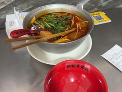 -铁锅哥米线
