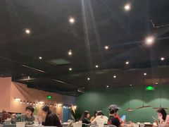 大堂-半山腰·云南菜(侨福芳草地店)