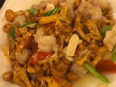 -蔼若春.传承三十年云南菜(金碧公园店)