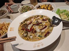 -渔语鱼酸菜鱼新川菜(来福士店)