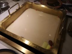 -尚尚仙·酸汤猪手·猪肚鸡火锅(华联万柳购物中心店)