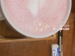 红丝绒拿铁-雕刻时光咖啡馆(南院门店)