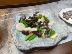 -伊和园清真餐饮