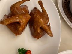 烤乳鸽-利苑酒家(金宝店)