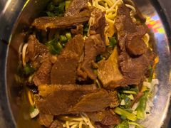 -薛记襄阳香辣牛肉面(平安路店)