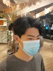 -一東造型烫发染发