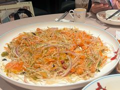 三文鱼捞鱼生-小炳胜(卓悦中心店)