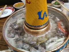 -毛辣果·贵州红酸汤牛肉火锅(西单店)