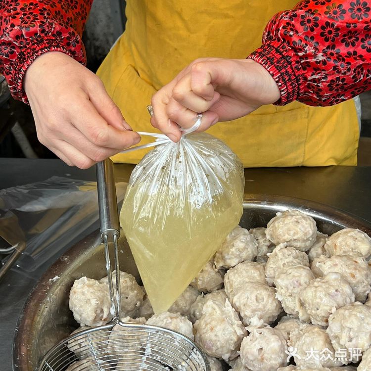 厦门街头小吃，那些让本地人欲罢不能的美食天堂