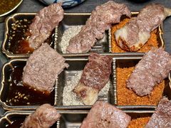 -铭牛烧肉·和牛海鲜自助(高新月牙湖店)