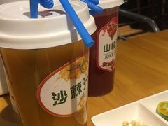 -洪氏嗨捞·广东猪肚鸡·椰子鸡火锅(西咸万象城店)