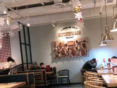 大堂-必胜客(百联又一城店)
