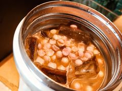 樱花季特饮-星巴克(广州南站A18检票口楼上)