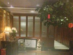 -八府香鸭·啫啫煲(华山路店)