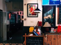 -拖板鞋咖啡旅行酒店(春熙路地铁站店)