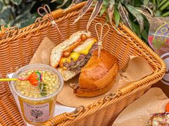 -LESCEDARS Brasserie Bistro香柏树