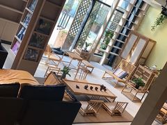 -光海书局(南京东路第一百货店)