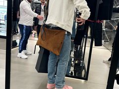 -伦敦比斯特购物村