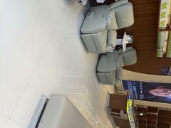 -康利眼镜·蔡司战略合作店(龙泉书房店)