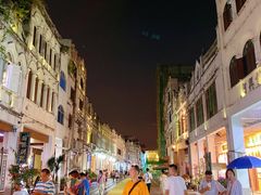 -海口骑楼小吃街