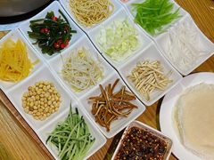 贵阳丝娃娃-苗乡楼·酸汤鱼·贵州菜(成都悠方店)