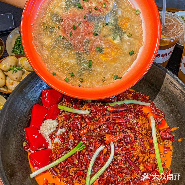 成都｜社区楼下老重庆火锅‼️手工苕皮巨好吃