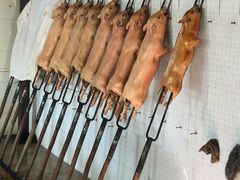 -黄记四更烤乳猪店