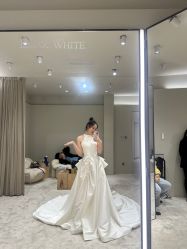 -Renee芮亦婚纱
