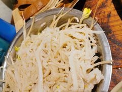 -四小区火锅·巷子里的重庆火锅(花照壁店)