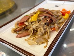 烟竹笋炒腊肠-天龙宝严素食馆(大兴善寺店)