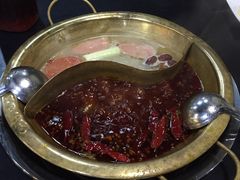 -怡品川宇火锅(宝立方店)