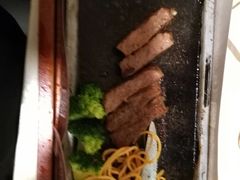 -必胜客(WOW梧州旺城店)