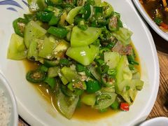 青番茄炒咸肉-陈先进鱼馆·夜宵·地道农家菜(湖墅南路店)