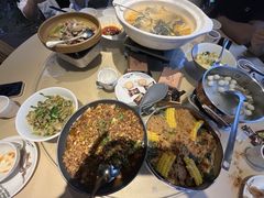 -湘力力小院·鱼汤泡饭(枫林路店)